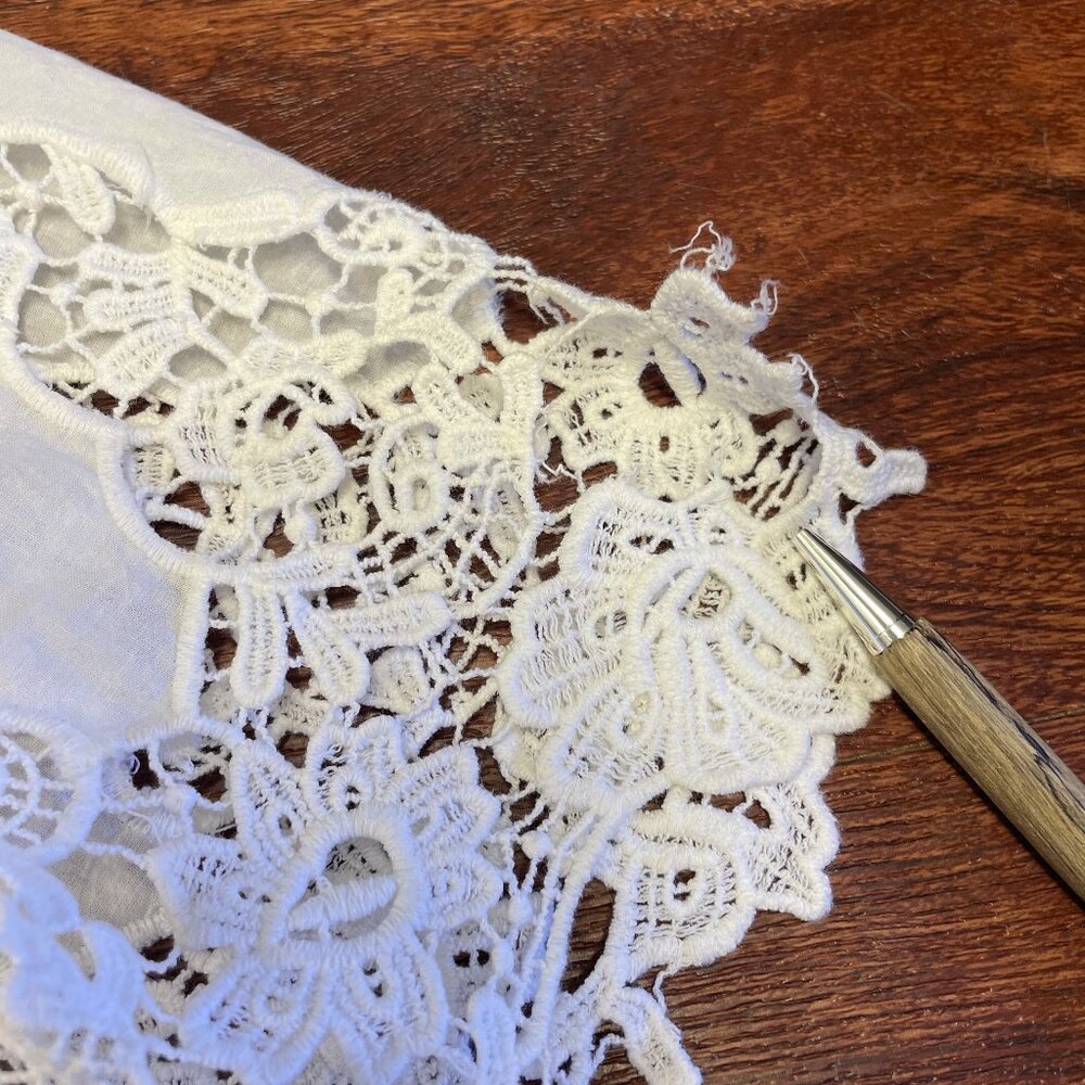 Boston Proper Top Tunic Medium White Lace Bell Sleeves Cottagecore Feminine - Picture 13 of 16